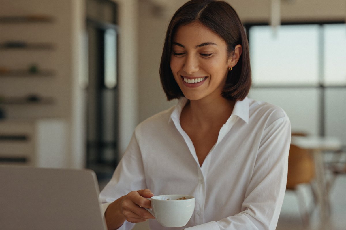 A professional in a scene representing the Promotion and Work-Life Balance course
